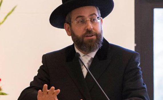 המטה החילוני מגיב לרב לאו: טפל בהונאת המשגיחים