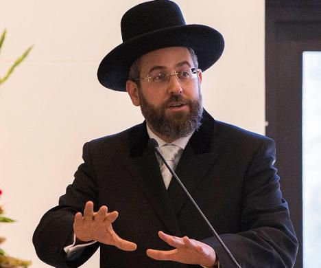 המטה החילוני מגיב לרב לאו: טפל בהונאת המשגיחים