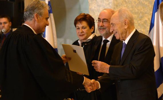 נשיא המדינה פרס השביע 25 שופטים חדשים