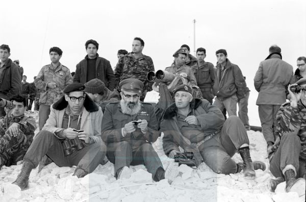 תמונת ארכיון: תמצית ההבדל שבין אריאל שרון לרחבעם זאבי