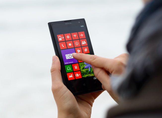 אנושית מאי פעם: העוזרת הקולית של וינדוס פון נחשפת