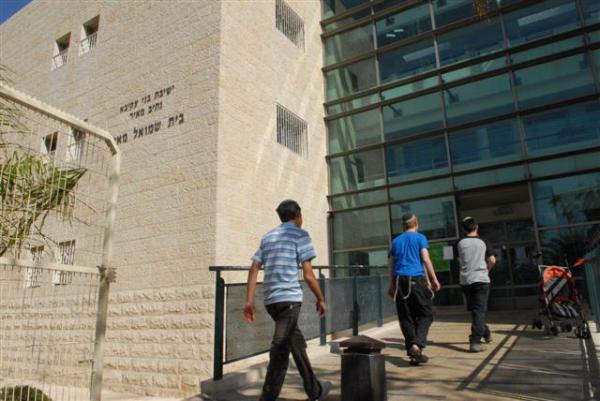 הישיבה המיתולוגית 'נתיב מאיר' עוברת להר חומה