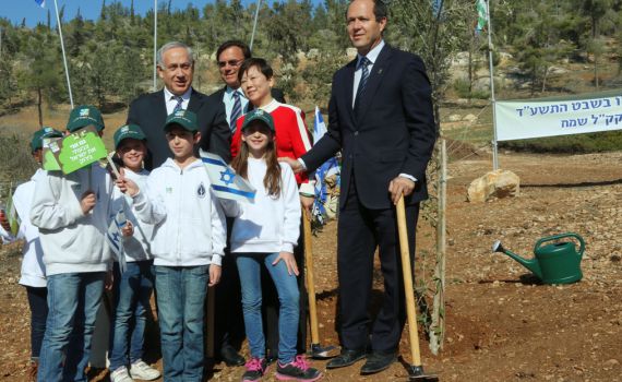 נתניהו נטע בחורשות האומות: "אנו נוטעים למען דור העתיד"