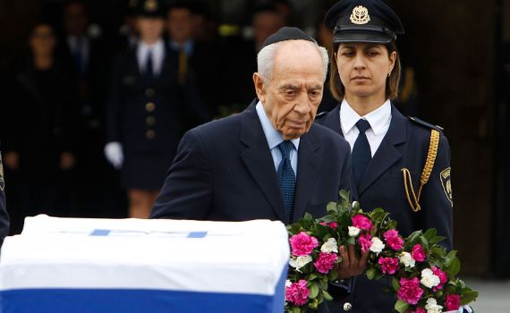 הנשיא שמעון פרס ספד לאריק שרון: "תדע מנוחה, מנהיג גדול"