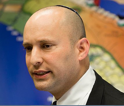 חדו"ש תומכת בבנט: בלי סנקציות פליליות לחרדים שישתמטו