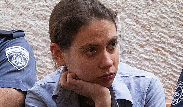 אחרי יותר משנתיים בכלא: ענת קם יוצאת לחופשי