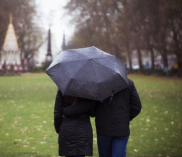 בדיוק כמו הגשם, גם זוגיות דורשת סובלנות