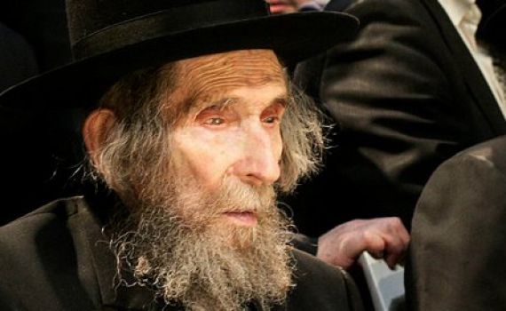 הרב אהרן-לייב שטיינמן התעלף ופונה לבית-חולים