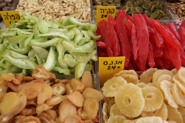 ט"ו בשבט: היום שמקשר בין הרוחניות לגשמיות