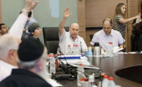 למה דחה סלומינסקי את הדיון על העלאת הארנונה?