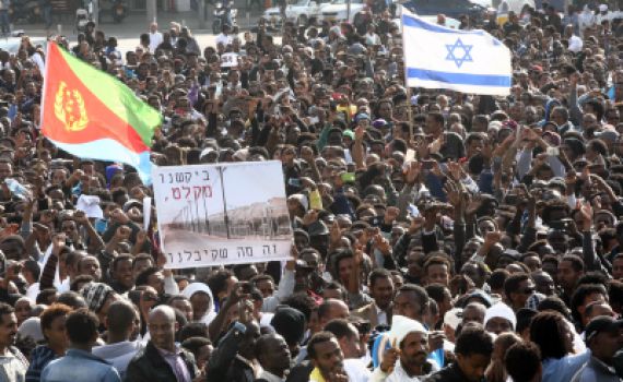 "הפתרון המוסרי הוא להחזיר אותם לארצות מוצאם"