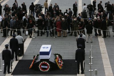 אכזבה: רק אלפים בודדים הגיעו לחלוק כבוד לאריאל שרון