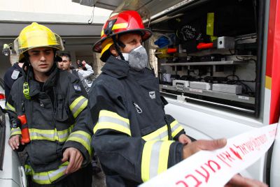 אסון ההרעלה: מאמצים להציל את חייהם של שני האחים