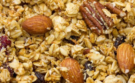 רגע של נחת: מתכון לגרנולה ביתית משובחת