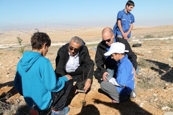 הנוער הלאומי נוטע שורשים ביהודה ושומרון