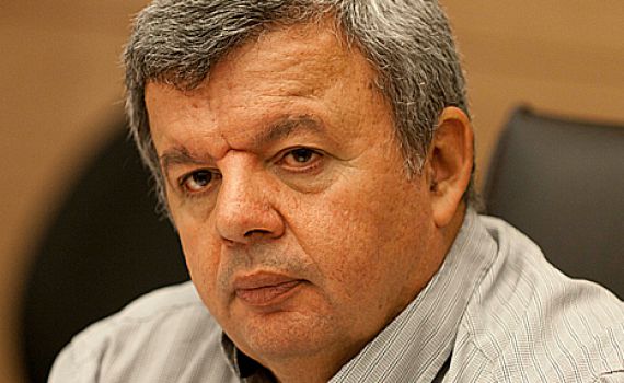 כלפה מפתיע: "לאפשר לפלסטינים להצביע לכנסת"