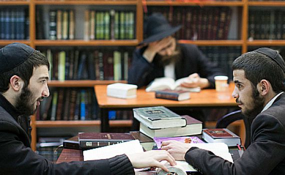 מסתמן: חסידי חב"ד יתגייסו לצה"ל בגיל 25