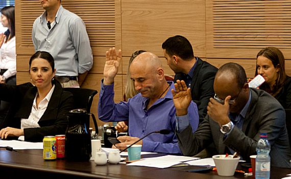 הבית היהודי ויש עתיד: הסנקציות יופעלו – רק אם לא יושגו יעדי הגיוס