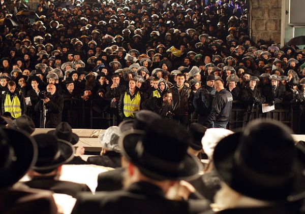 החרדים מגיבים ל'גזירת הגיוס': יקיימו עצרת ענק