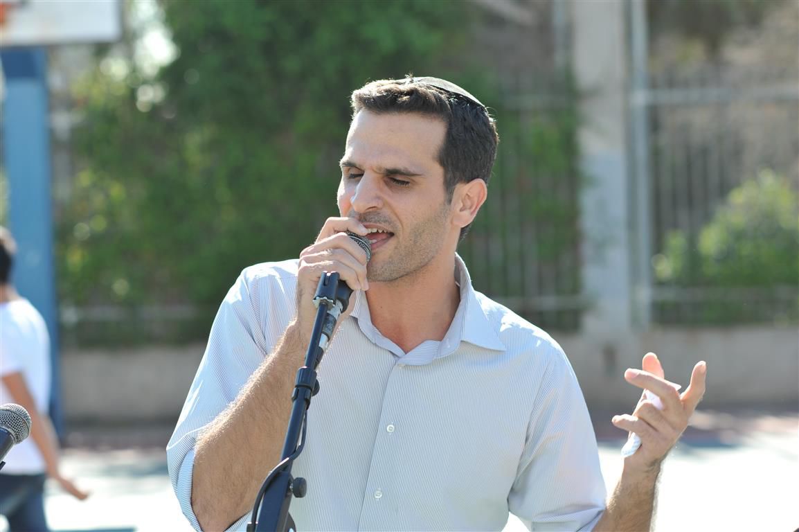 שיר לשבת: חזקו ידיים רפות בגרסה אקוסטית