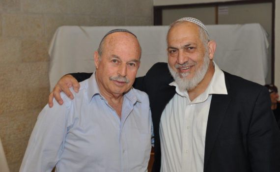 שעלי תורה מכפילים את הגרעינים התורניים בפריפריה