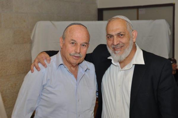 שעלי תורה מכפילים את הגרעינים התורניים בפריפריה