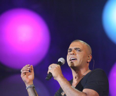 אייל גולן שובר שתיקה: "שופכים את דמי, מרגיש תלוי בכיכר העיר"