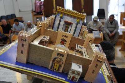 מתכוננים: חניכי ”אריאל“ יארגו את הפרוכת למקדש