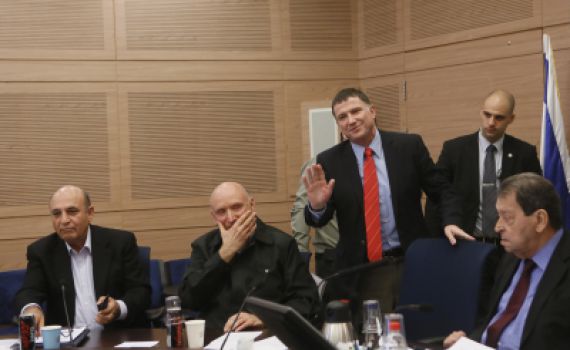 אין יו"ר: ועדת חוץ ובטחון עדיין משותקת