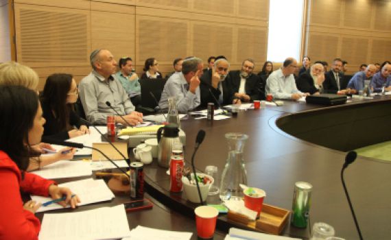 הסתיימו הדיונים: חוק השוויון בנטל אושר בועדת שקד