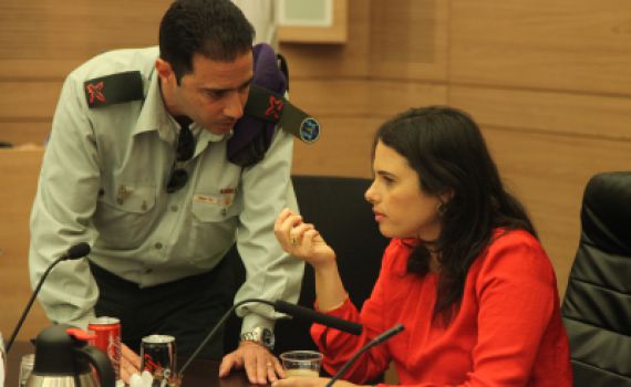 הישג נוסף לשקד: מכסת המתגייסים הורדה ל-3,300 בשנה