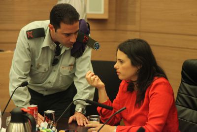 הישג נוסף לשקד: מכסת המתגייסים הורדה ל-3,300 בשנה