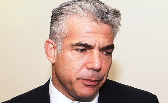 לפיד פונה לחרדים: "אנחנו מחוייבים בכל ליבנו לעזור לכם"