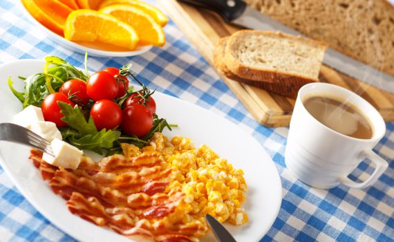 שקשוקה גרסת 2014: ביצים, עגבניות וגבינות