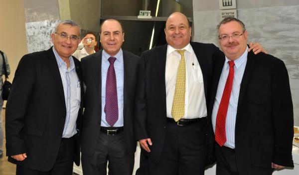 השר סילבן שלום רומז על כוונתו להתמודד לנשיאות