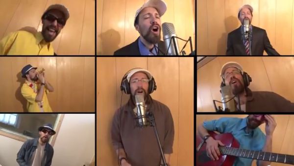 לקראת פורים: אביחי פז גרינוולד התחפש ללהקת בנים