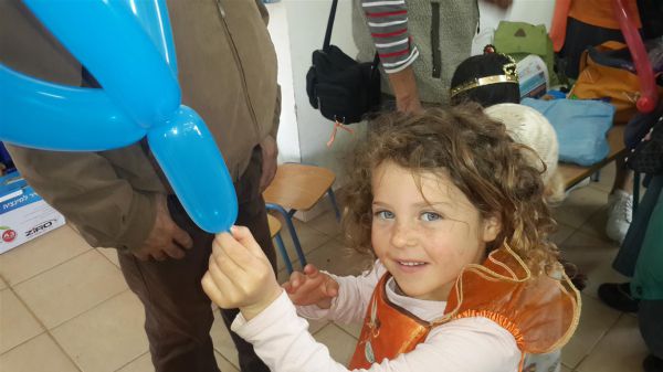 תומכים: מבקרים בקידה ומחזקים את משפחת קייזלר