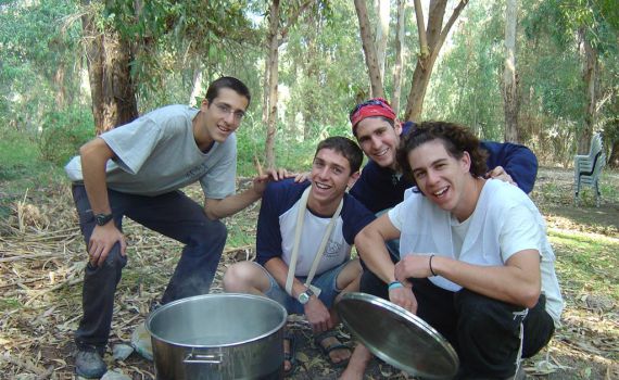 תלמידי מכינת 'חמדת' יכירו את הלכות שבת דרך הרגליים