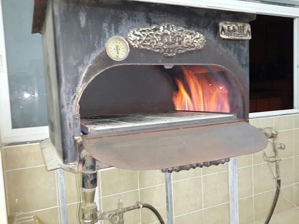 נערכים לחג: צפו באפיית המצות לקראת הפסח