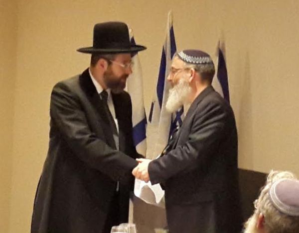 הרב לאו בכנס רבני צהר: "שתפו פעולה עם הרבנות הראשית"