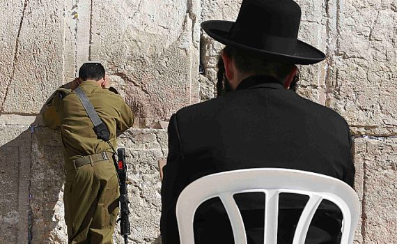 גם וגם: התשובה לשני הקליפים "הרשמיים" על חרדים וצה"ל