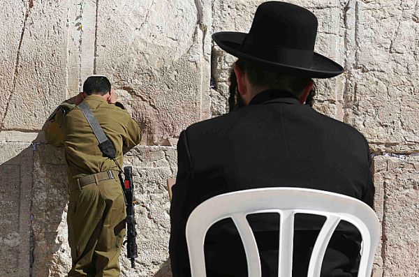 גם וגם: התשובה לשני הקליפים "הרשמיים" על חרדים וצה"ל