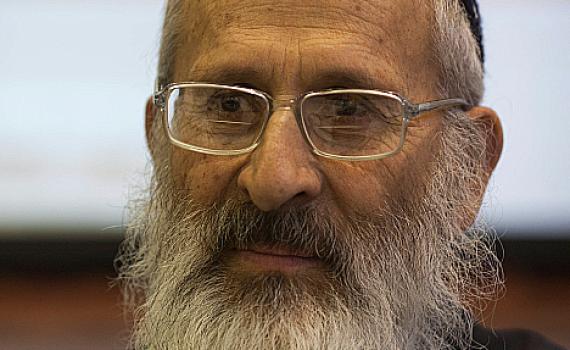 הרב אבינר: החרדים טובים מאיתנו בצניעות ובחינוך