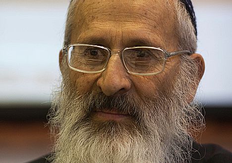 הרב אבינר: החרדים טובים מאיתנו בצניעות ובחינוך