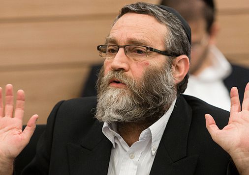 בנט: "אין סנקציות פליליות", גפני: "הוא פשוט שקרן"