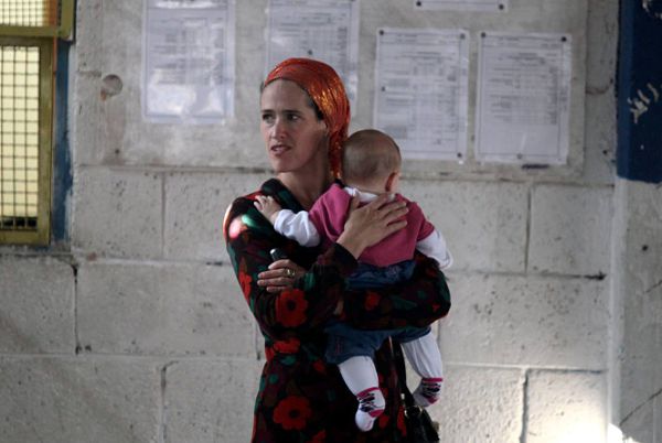 ניצחון לרבקה טייטל: השוטר המטריד יעזוב את המשטרה