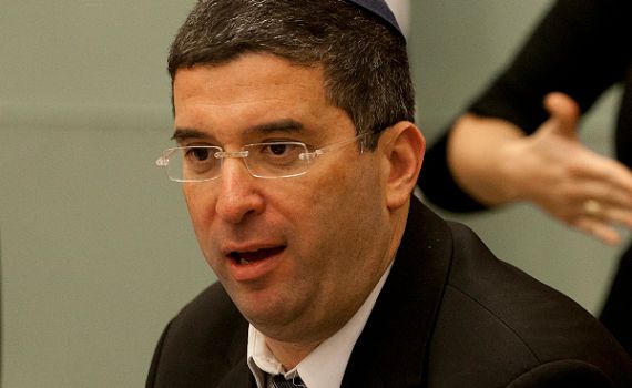 ורצמן: "עושים לשר סילבן שלום רצח אופי"