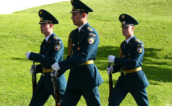לילה מתוח באוקראינה: צבא רוסיה פלש לקרים