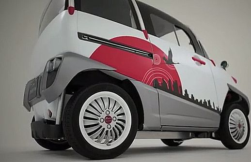 צפו: מכונית חשמלית שנוסעת על המים