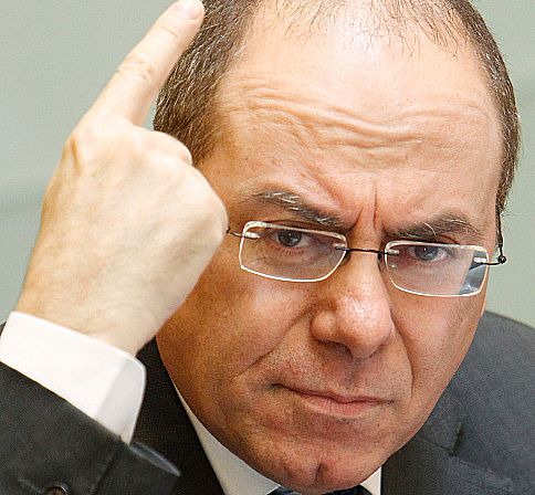 בליכוד תומכים בסילבן שלום: מנסים לחסל אותו פוליטית